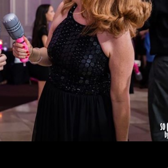 Black sequined prom/ special occasion dress - Picture 3 of 6